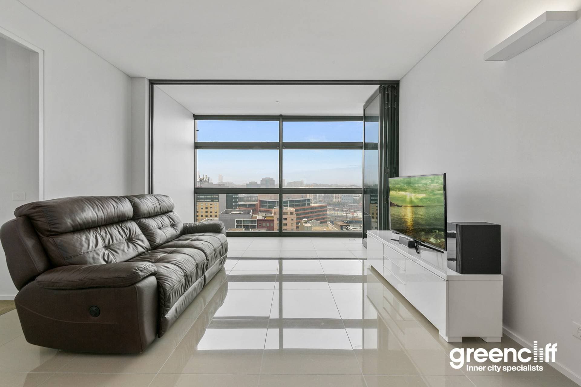 1507, 8 Park Lane, Chippendale - Thumbnail 2