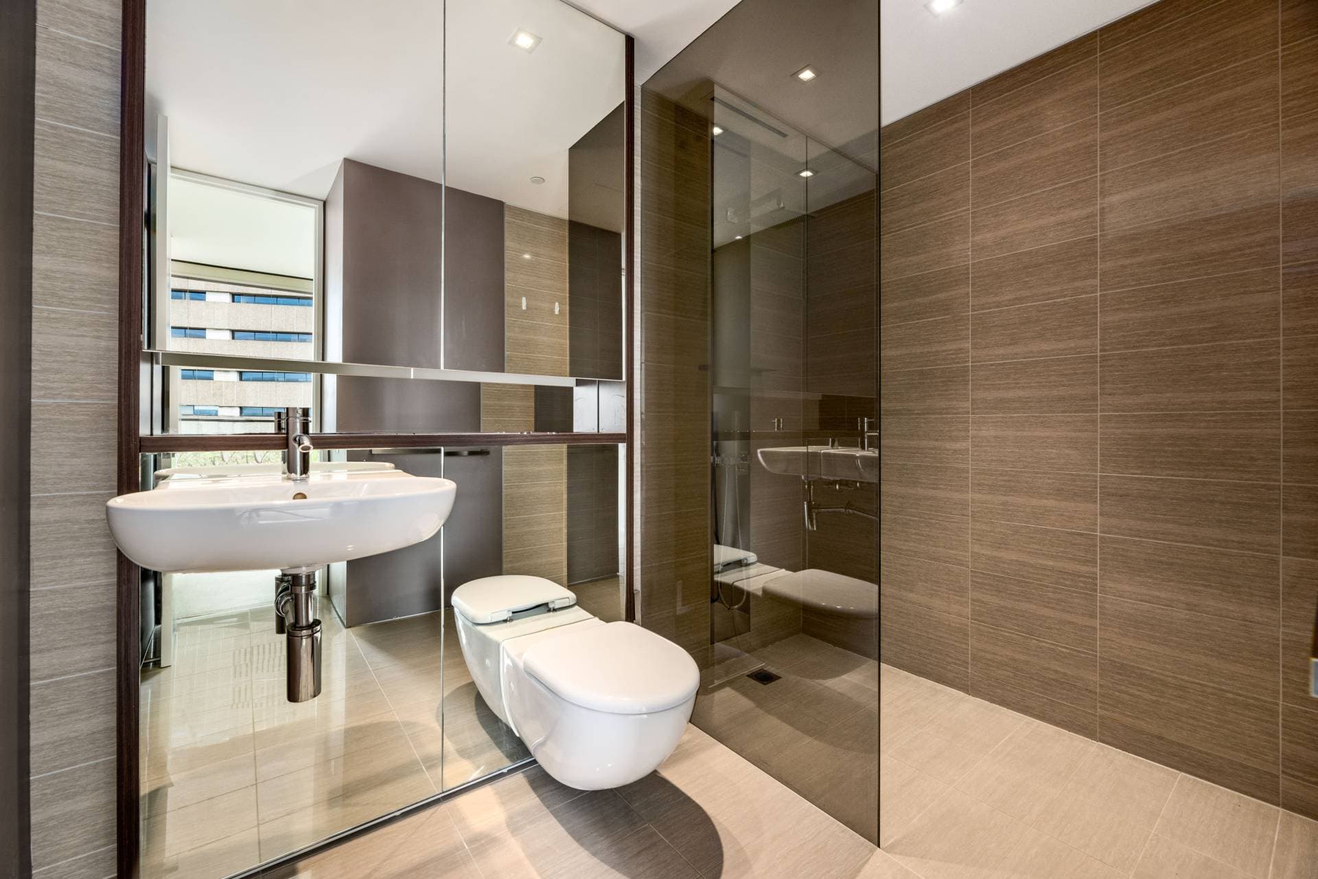 Unit 1302/70 Remembrance Dr, Surfers Paradise QLD, Chippendale - Thumbnail 5