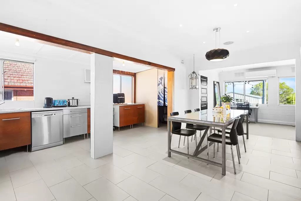 8 Derwent Parade, Blacktown, Blacktown - Thumbnail 4