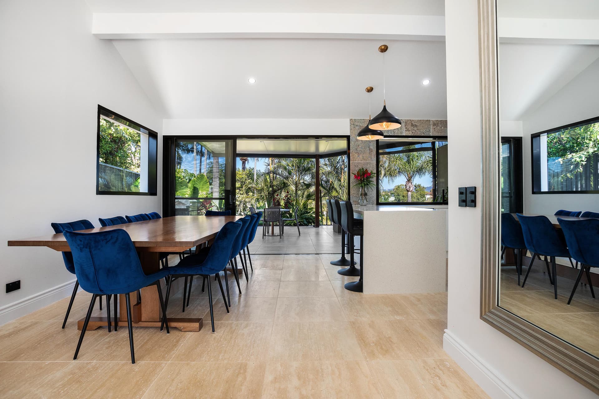 10 Carrabean Avenue, Ashmore, QLD, 4214, Ashmore - Thumbnail 2