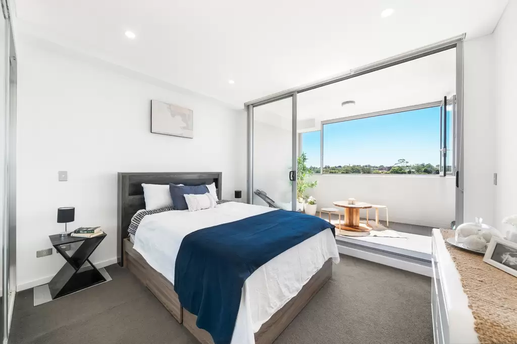 1801, 18 Park Lane, Chippendale - Thumbnail 3
