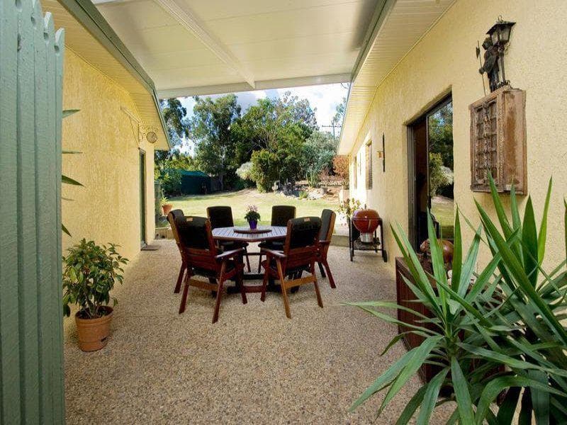51 Melody Street,  Jamboree Heights, Jamboree Heights - Thumbnail 2