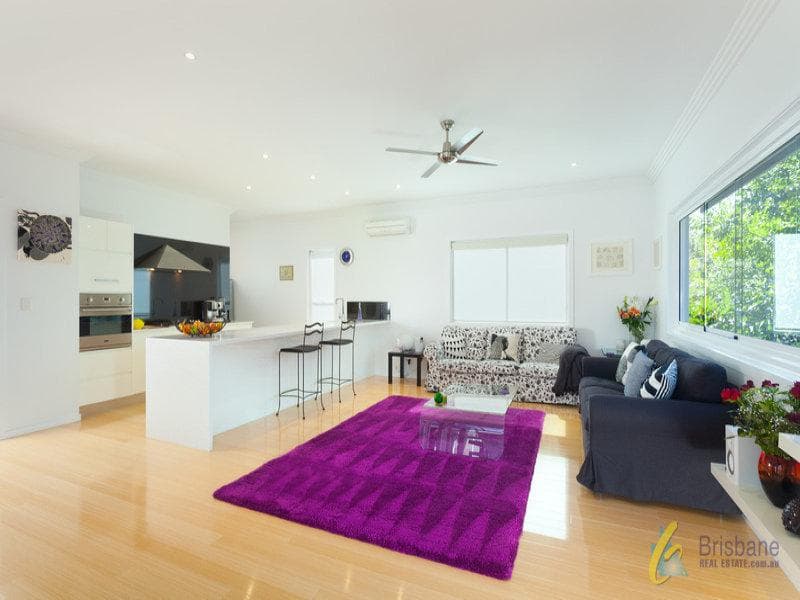 17/82 Myrtle Street, Chippendale - Thumbnail 2