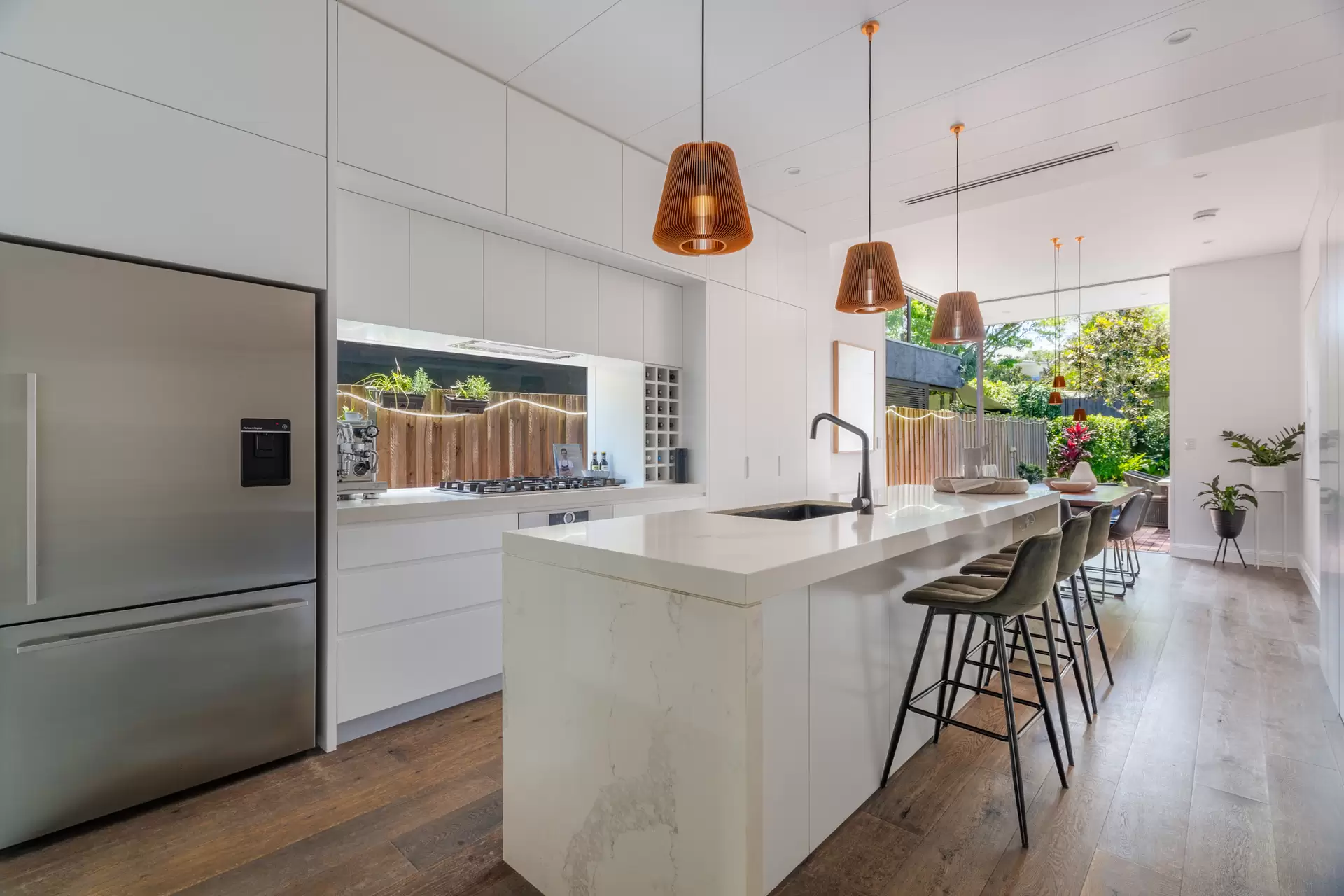 401/16 Roscrea Avenue, Pullenvale - Thumbnail 2