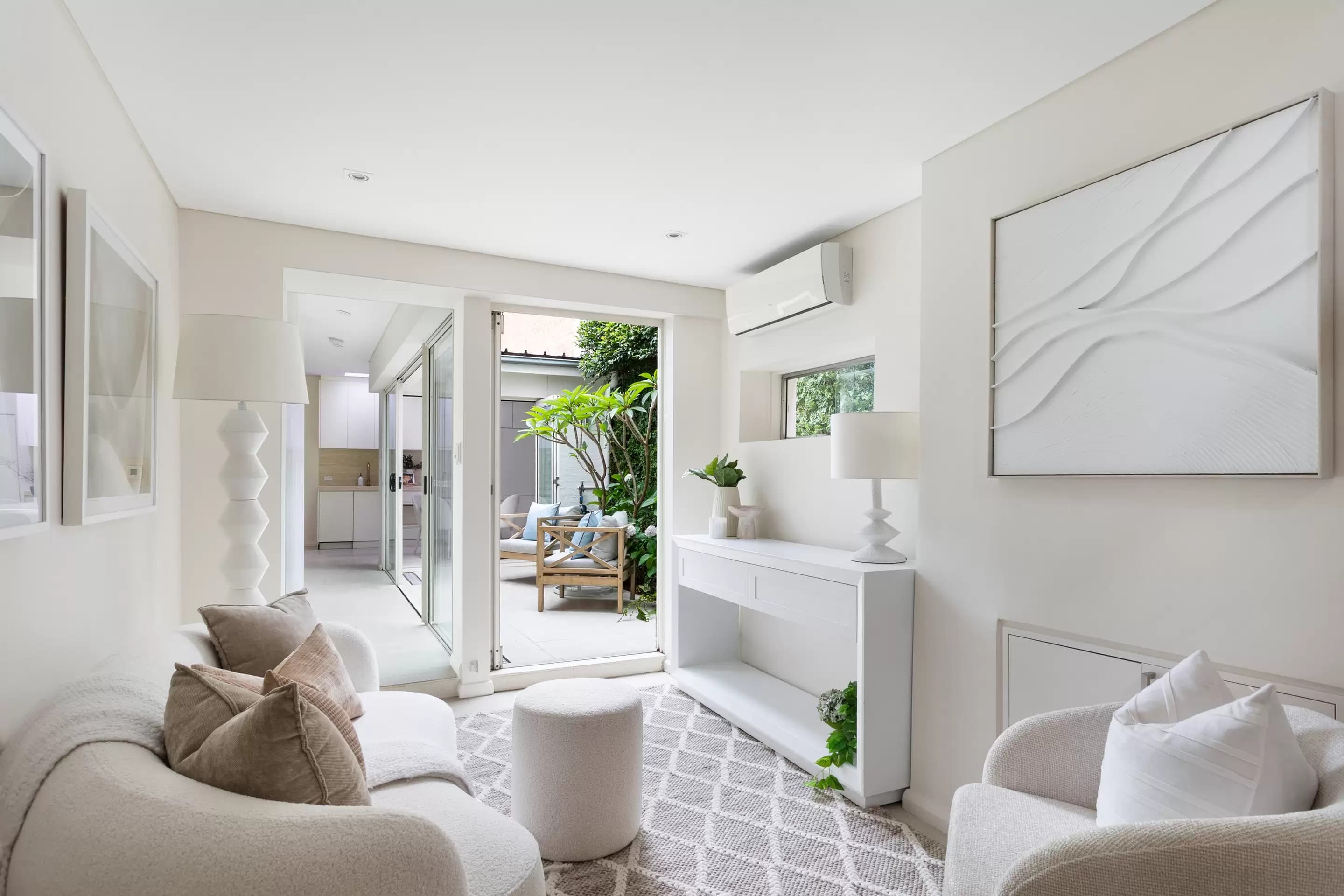 2/220 New South Head Road, Edgecliff, Paddington - Image 1
