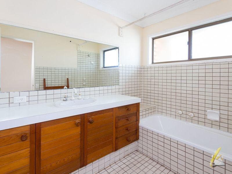 3/11A Byron Street, Fig Tree Pocket - Thumbnail 7