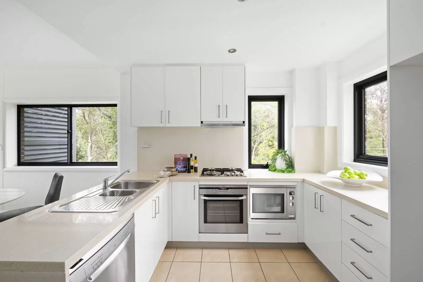 28/1-3 Eulbertie Avenue, Warrawee, Westlake - Thumbnail 3