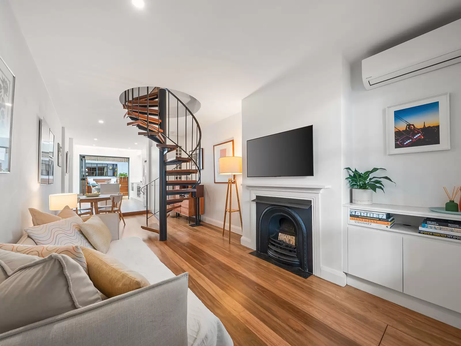 9/31-35 Waters Road, Chapel Hill - Image 1