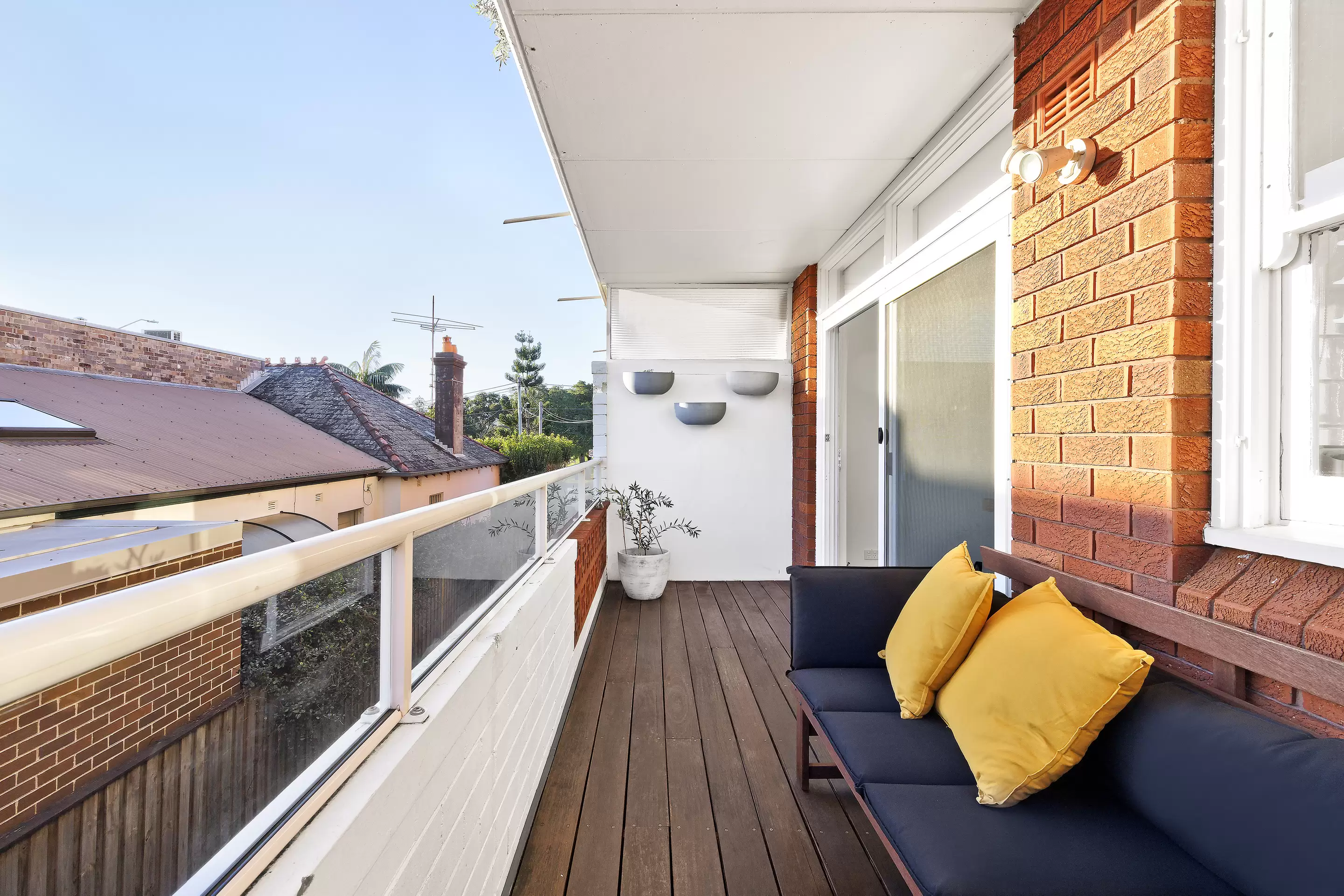 2/219 Darley Road, Randwick, Kelvin Grove - Thumbnail 2
