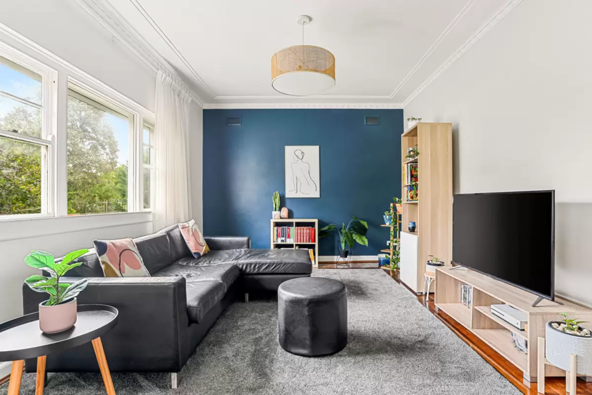 33 Gleneagle Street, Kenmore - Thumbnail 4