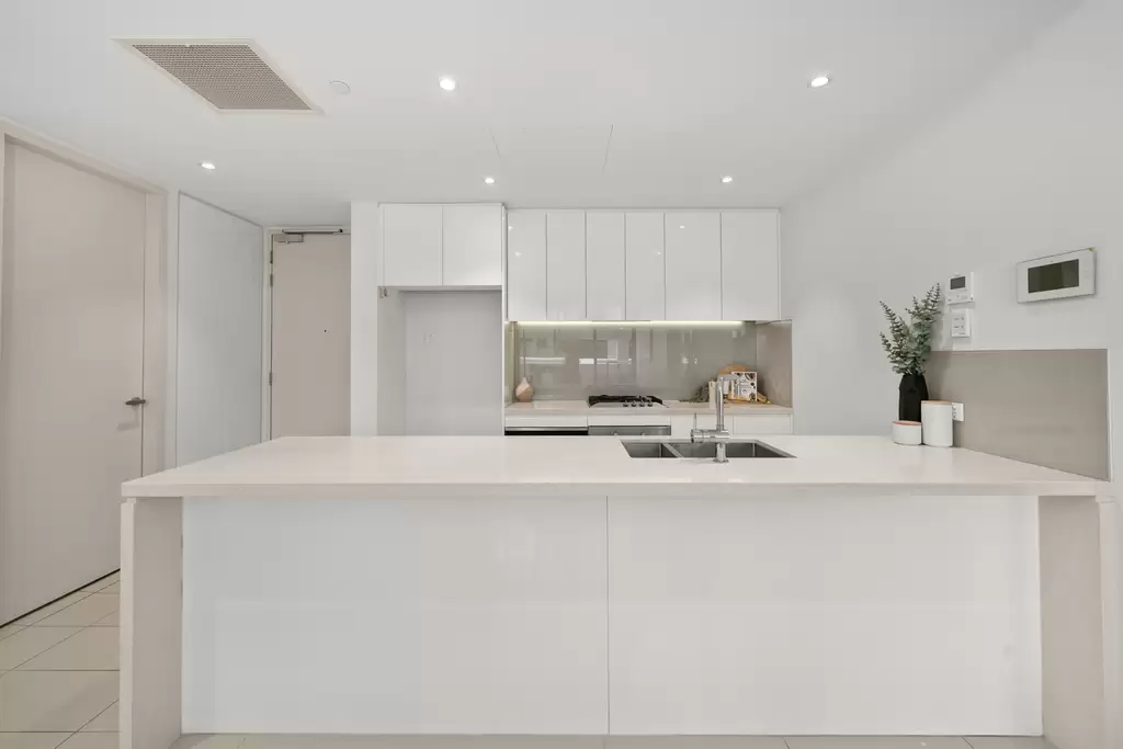 610/43 Belmore Street, Burwood, Kensington - Thumbnail 2