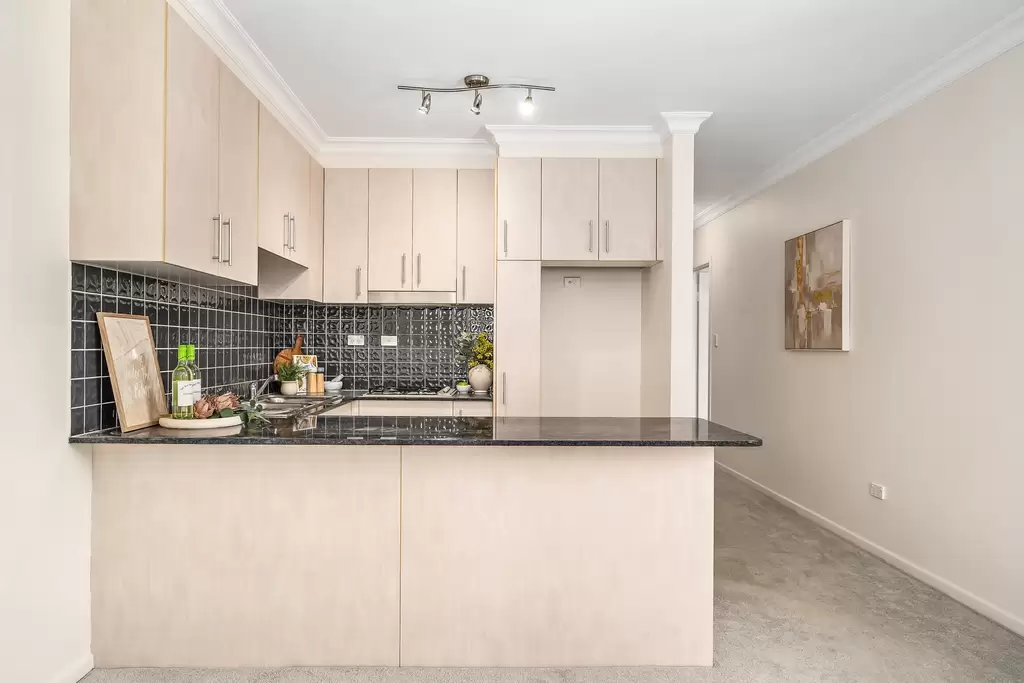 3/25-27 Curlewis Street, Bondi Beach, Bondi Beach - Thumbnail 2