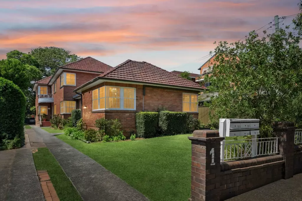 5/1 Cecil Street, Ashfield, Lower Portland - Image 1