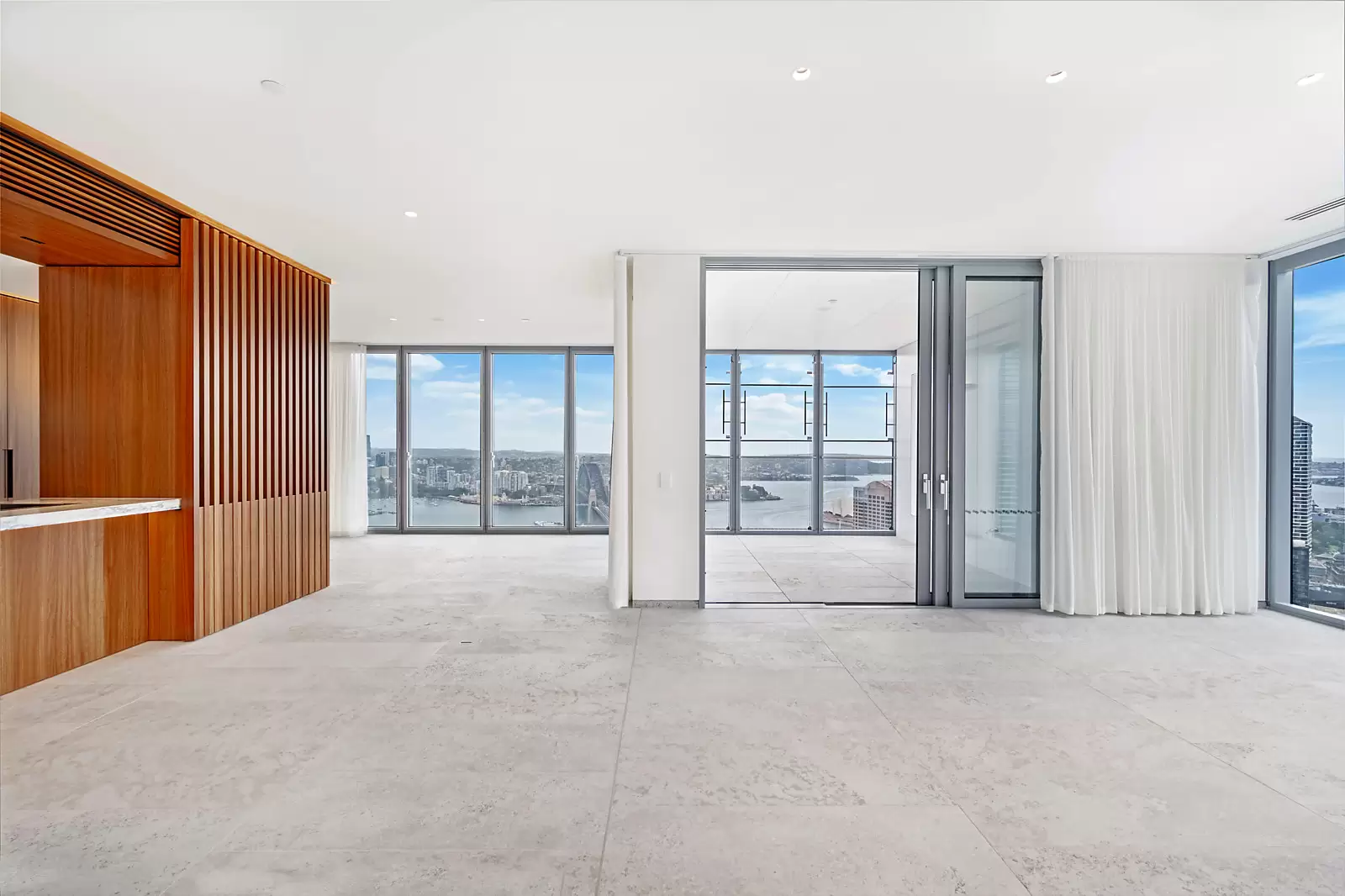 7/4 Ben Boyd Road, Fig Tree Pocket - Thumbnail 5