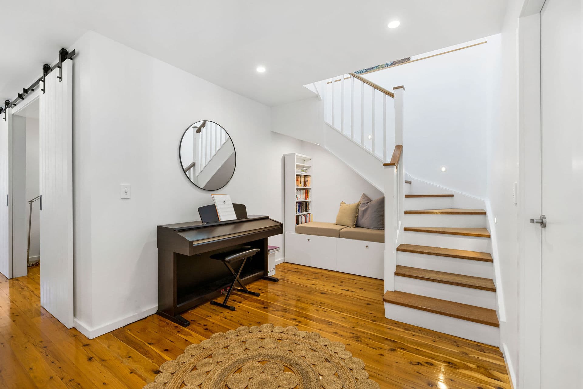 27 Christopher Place, Sinnamon Park - Image 1