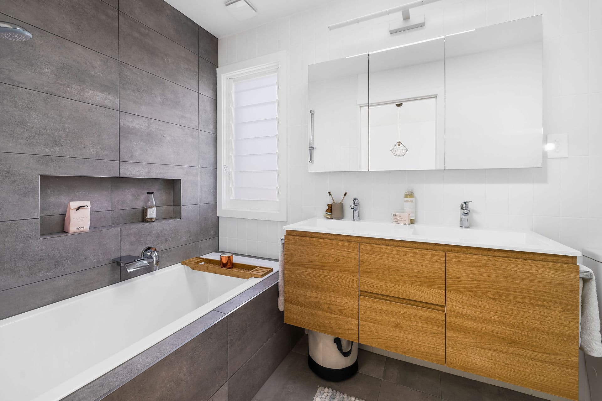 27 Christopher Place, Sinnamon Park - Thumbnail 7