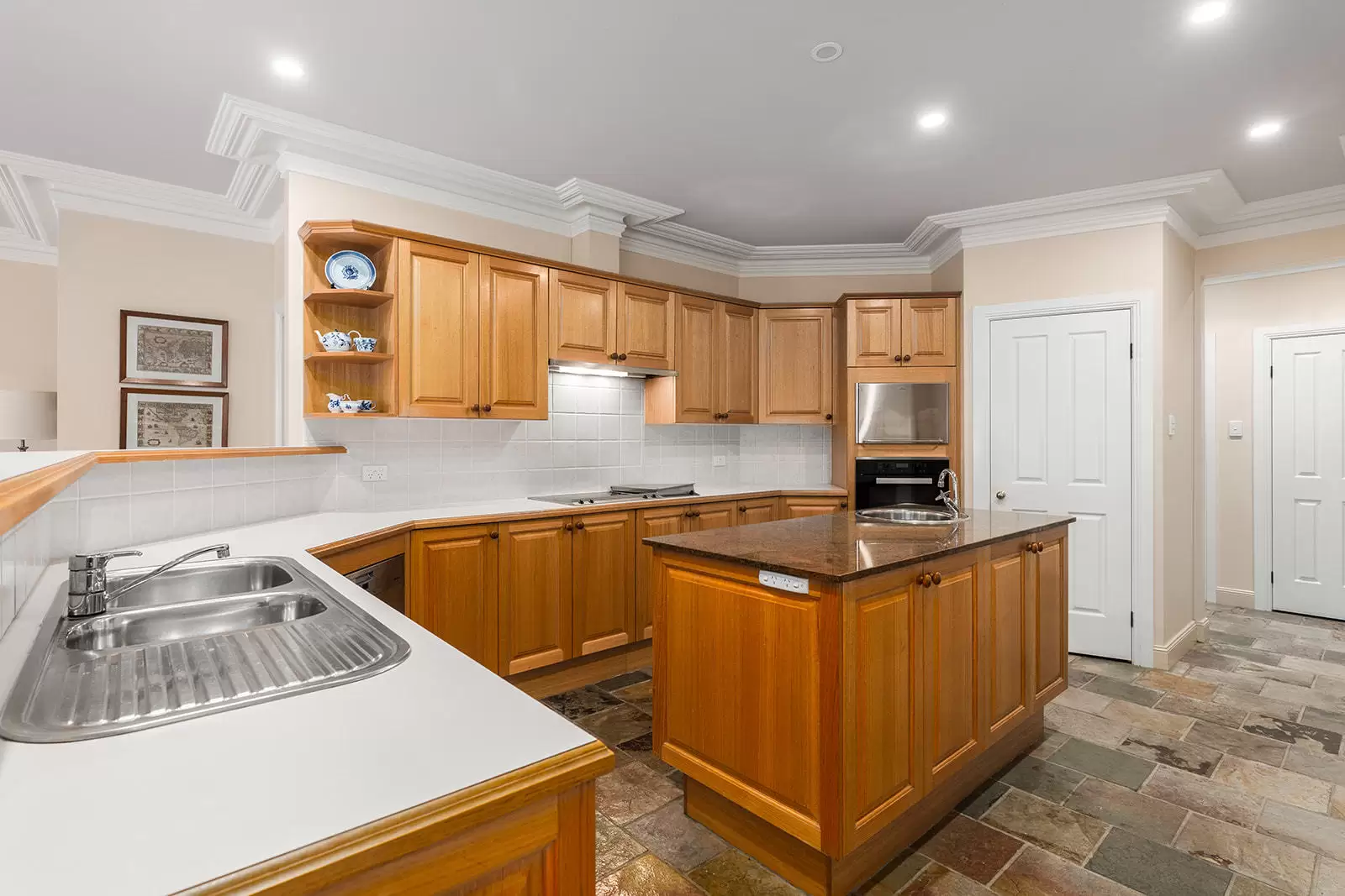 27 Caringal Drive, Karana Downs - Thumbnail 8