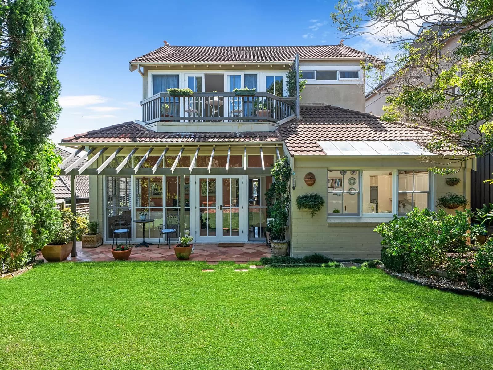 2/15 Todman Avenue, Kensington, Brookwater - Thumbnail 2