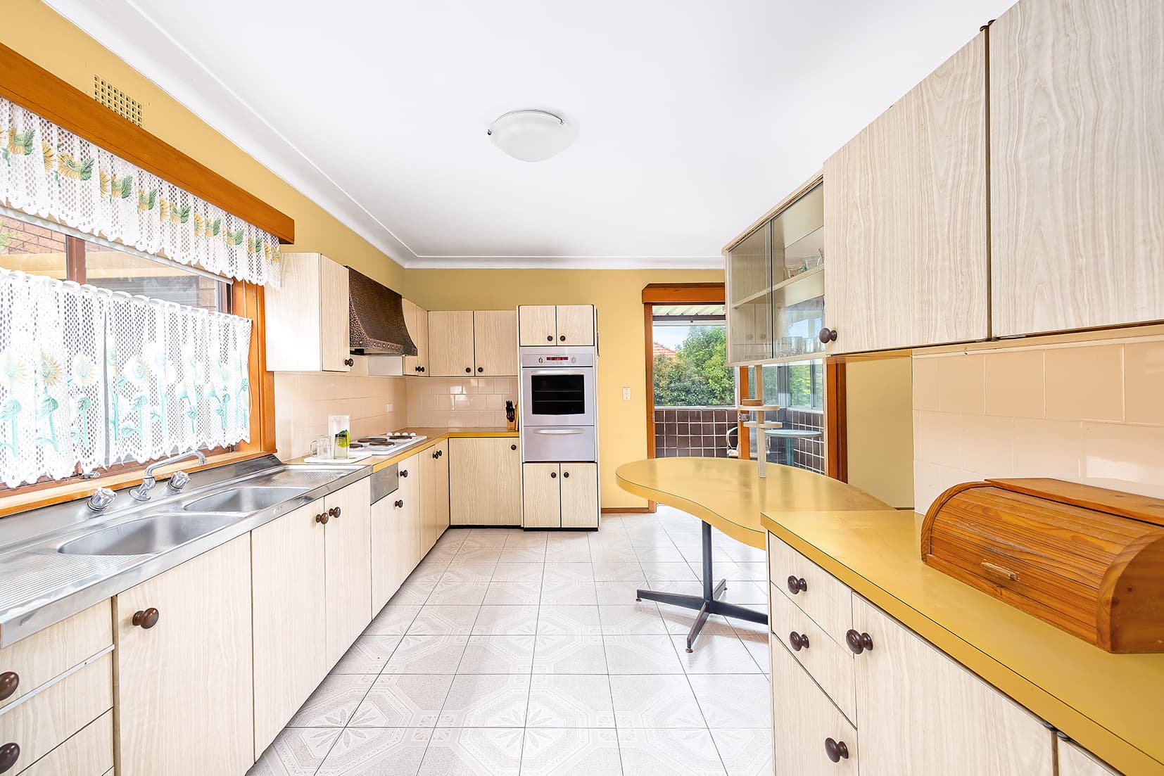 36 Fawkner Street, Chapel Hill - Thumbnail 2