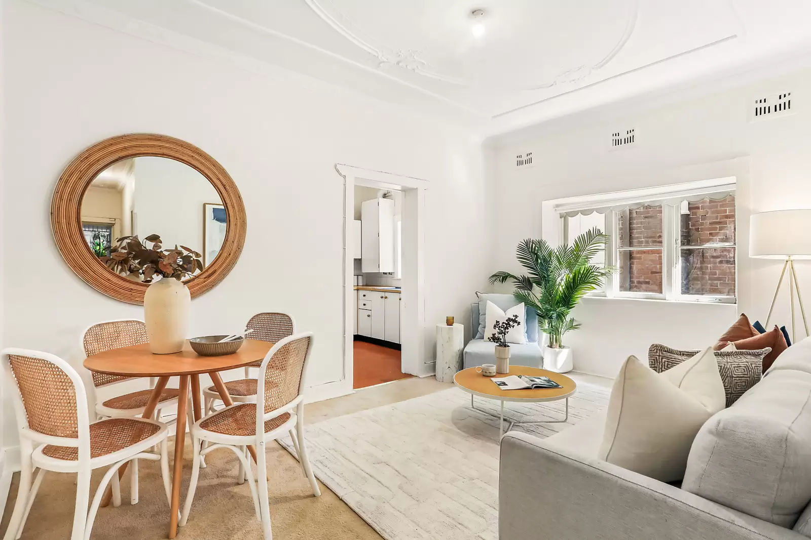 4/43 Birriga Road, Bellevue Hill, Karana Downs - Image 1