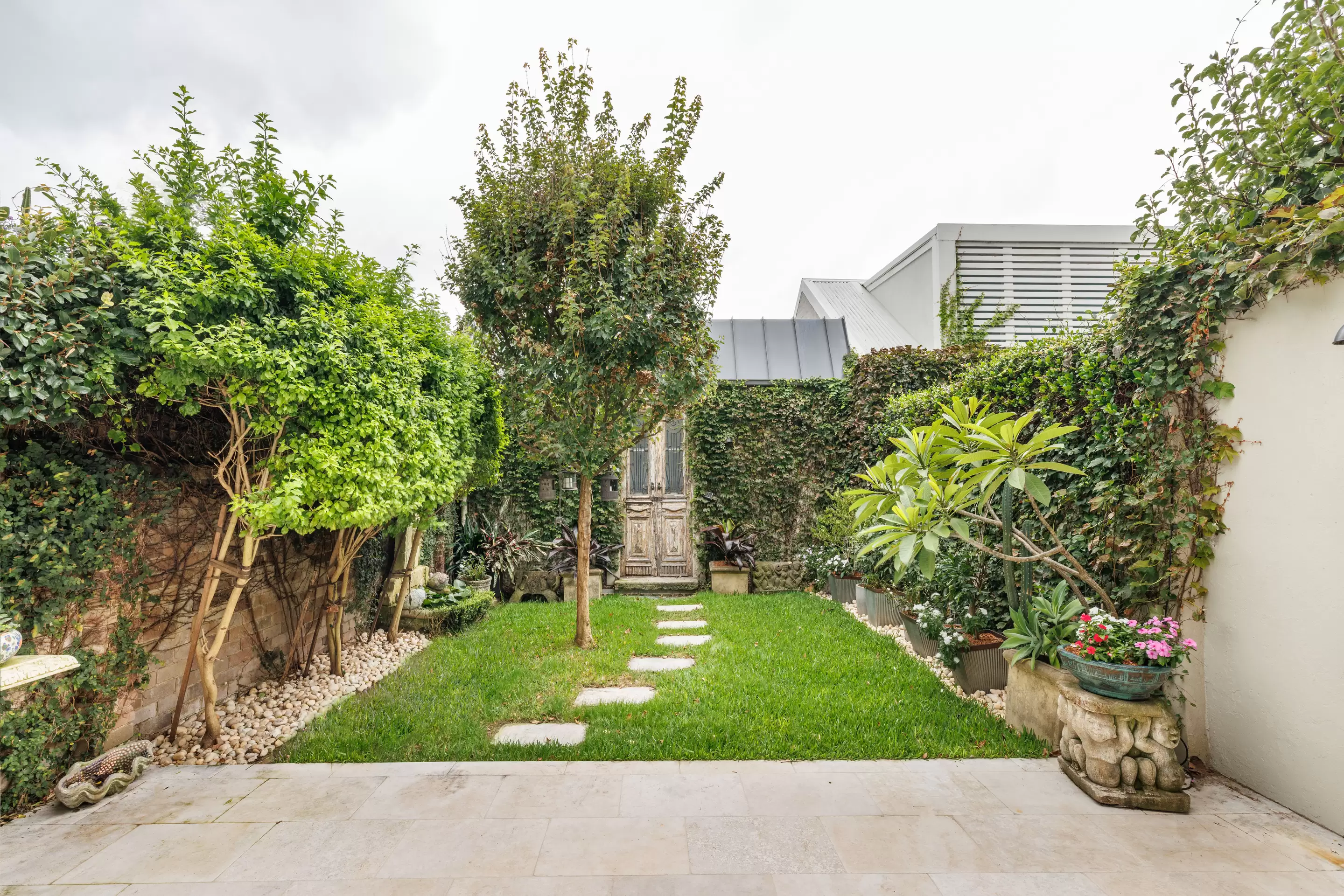 8/58 Tristania Drive, Bardon - Thumbnail 4