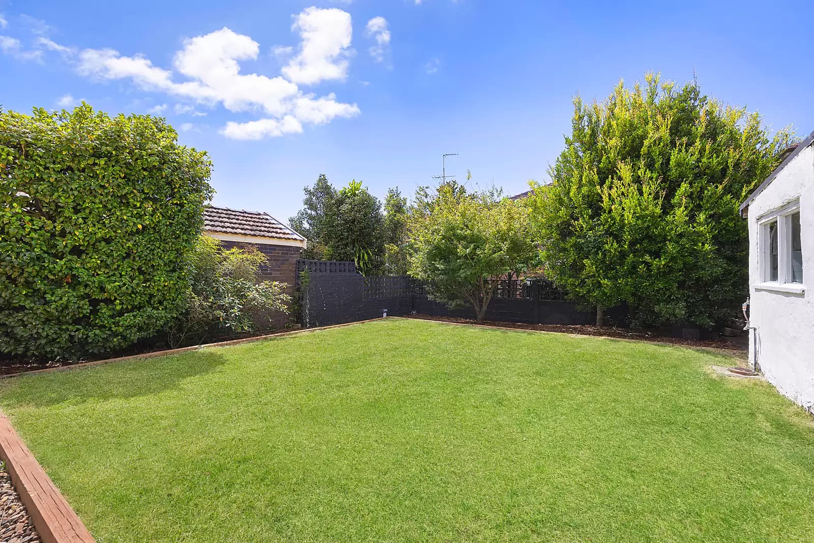1/136 Brook Street, Kenmore Hills - Thumbnail 4