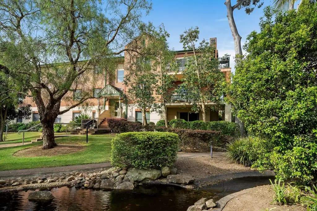 10/247E Burwood Road, Concord, Bronte - Image 1