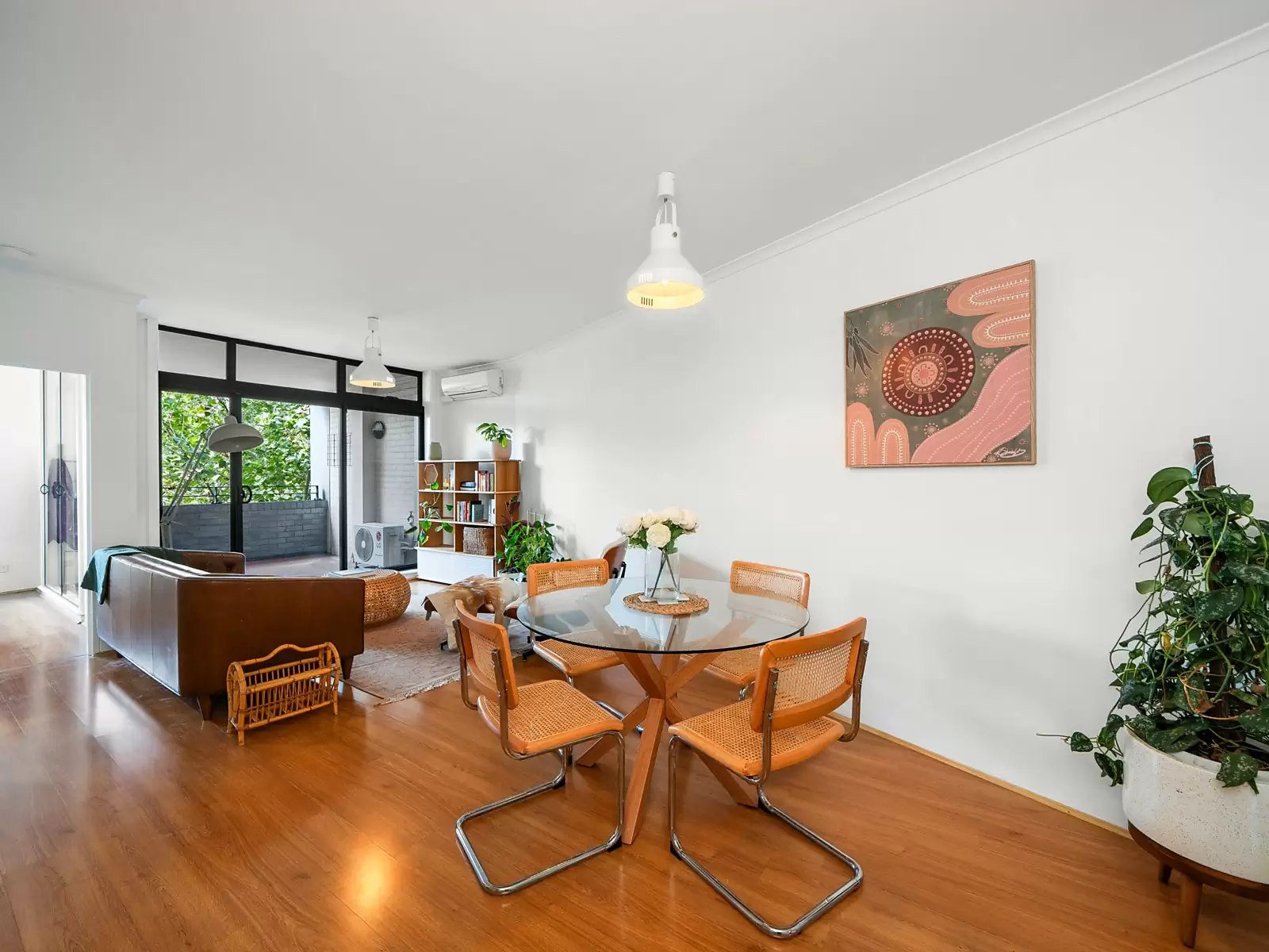 24/3-13 Erskineville Road, Newtown, Anstead - Image 1