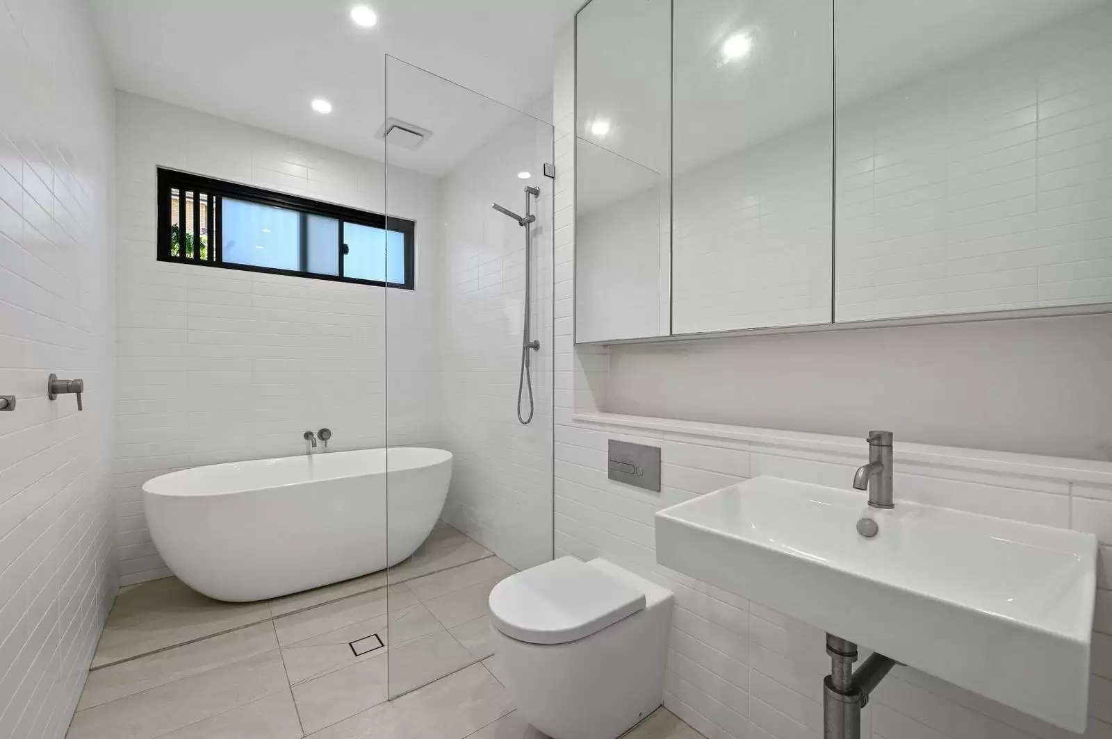 1/202 Oberon Street, Coogee, Kenmore - Thumbnail 5