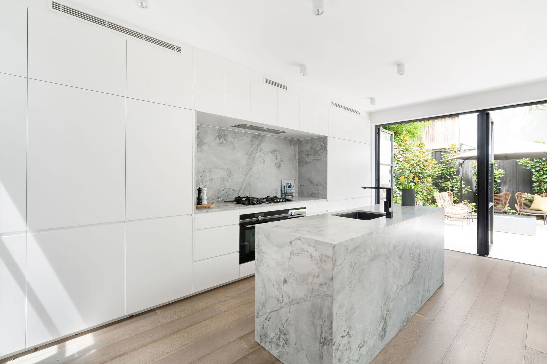 695/83-93 Dalmeny Avenue, Mount Crosby - Thumbnail 2
