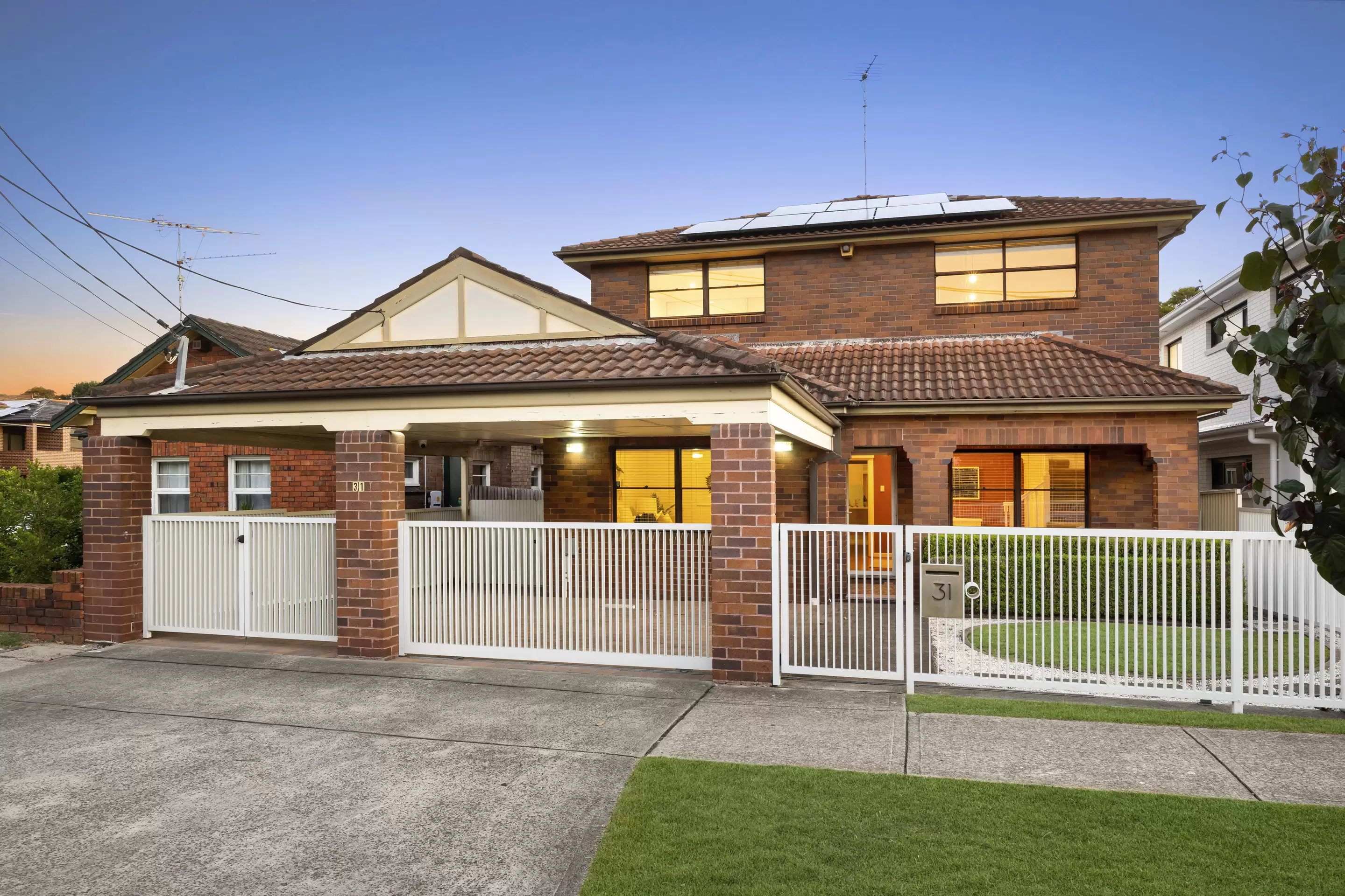 109 Pinjarra Road, Pinjarra Hills - Image 1
