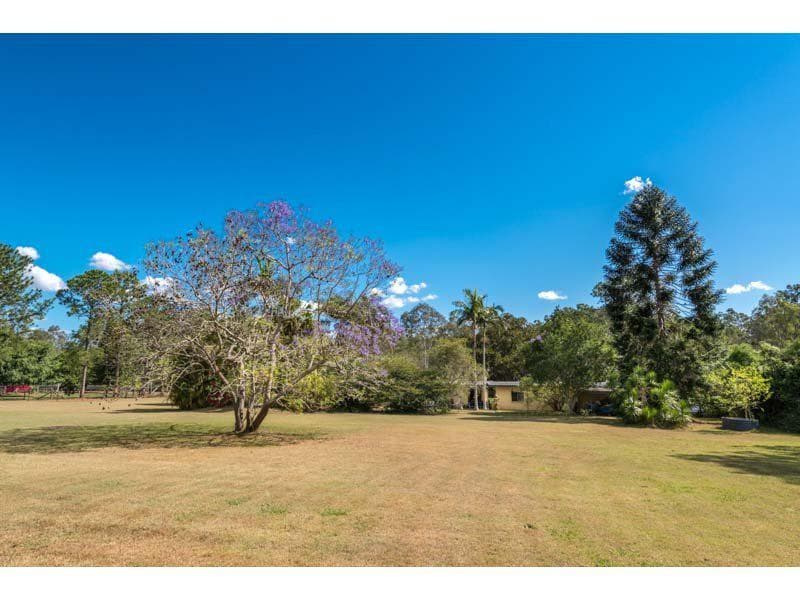 4/8A Rangers Road, Anstead - Thumbnail 2