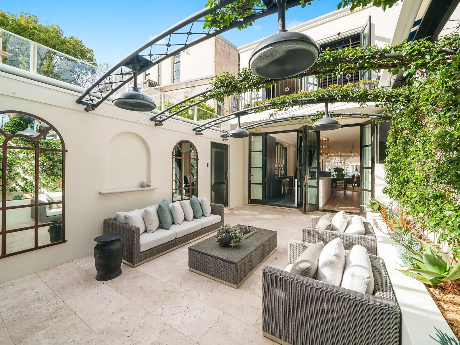 23 Serene Place, Fig Tree Pocket - Thumbnail 2