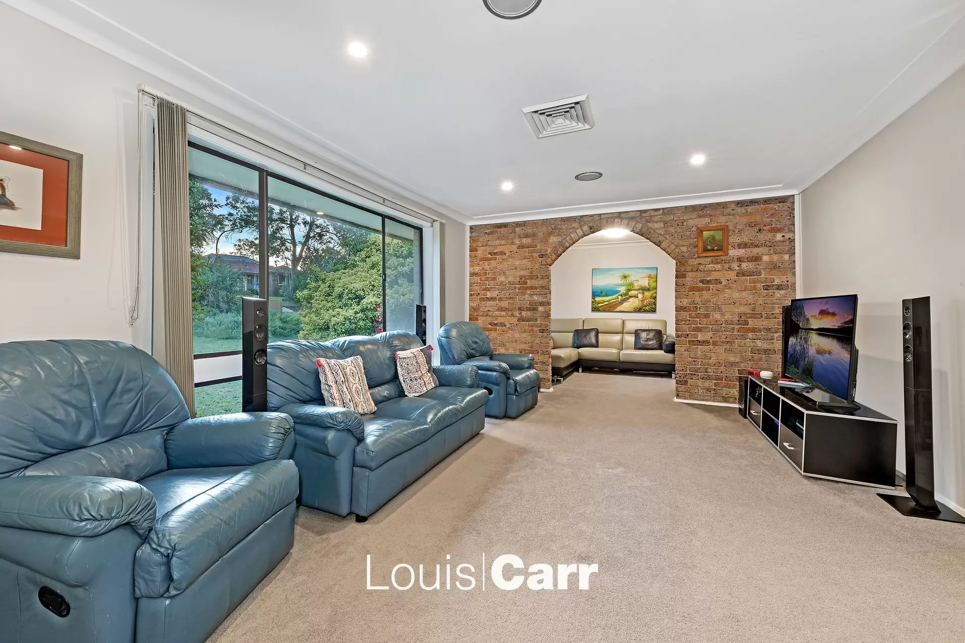 30 Dresden Avenue, Castle Hill NSW, Castle Hill - Thumbnail 3