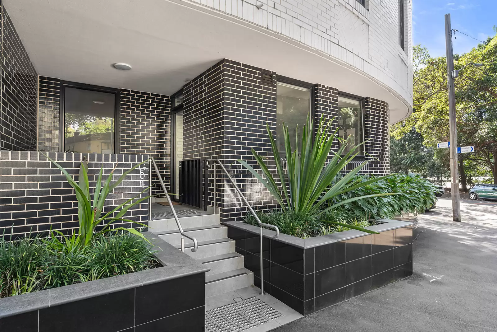 1/69 Beverley Street, Doncaster East, VIC, Doncaster East - Thumbnail 3
