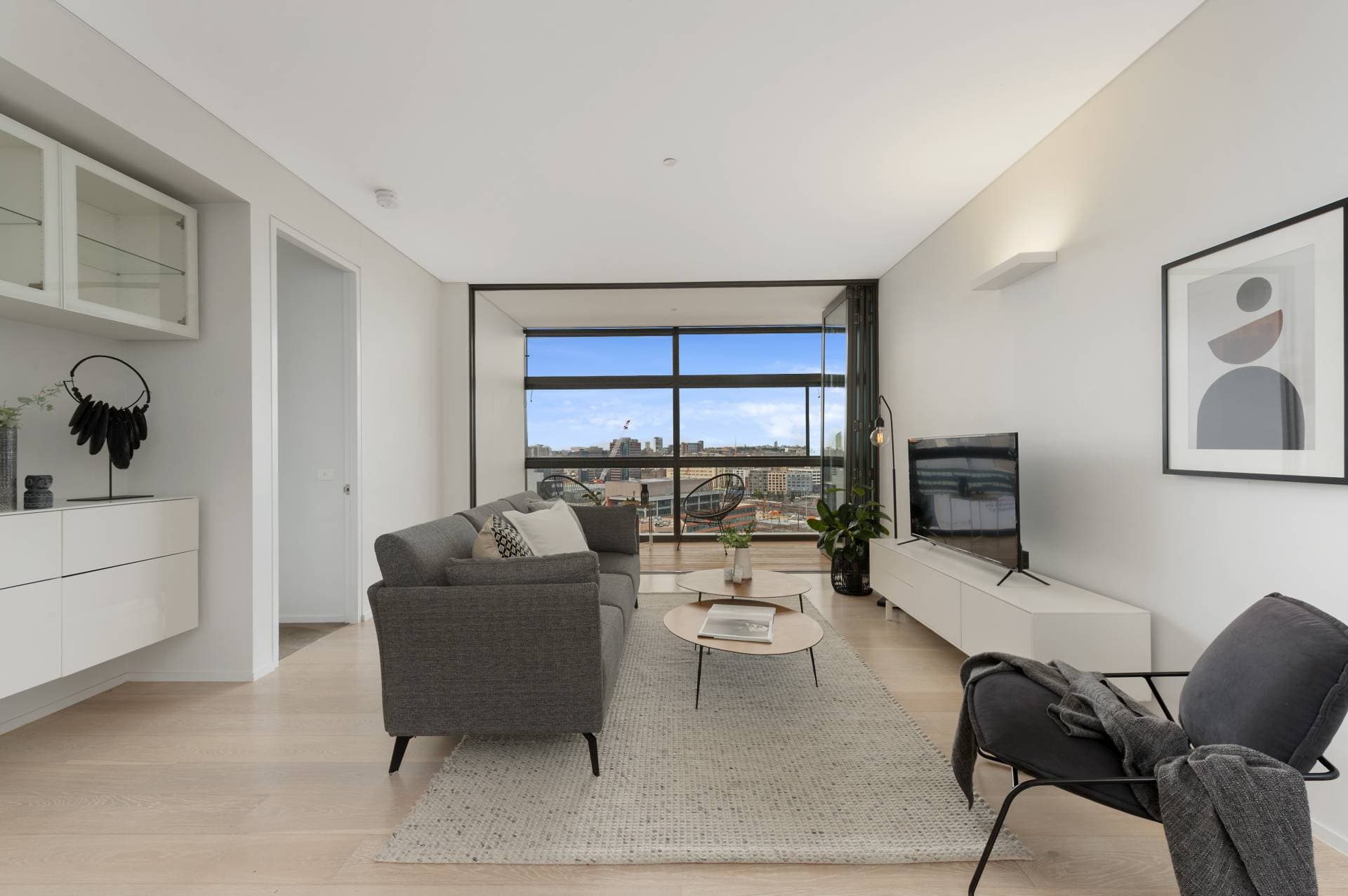 1707, 8 Park Lane, Chippendale - Thumbnail 2