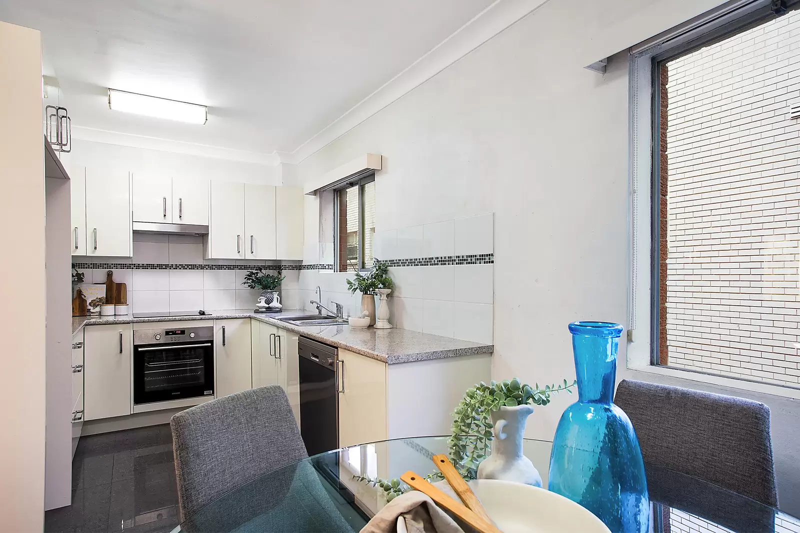 2/2 Coogee Bay Road, Randwick, Moggill - Thumbnail 3