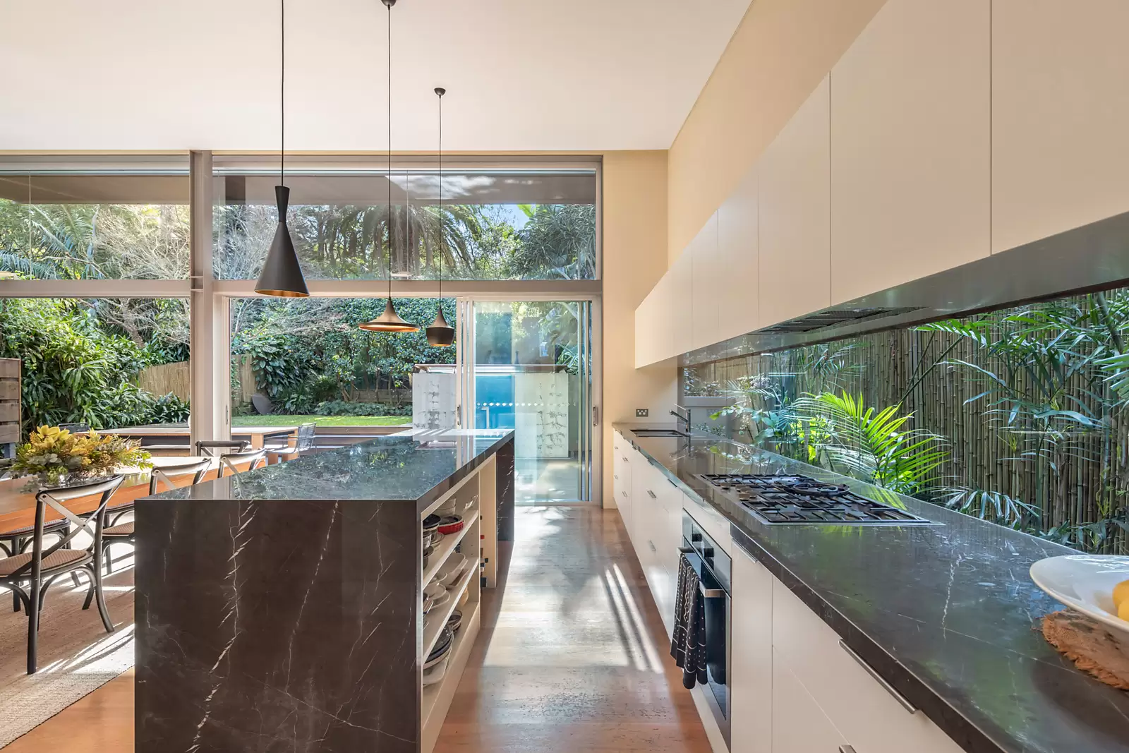 8/45 Sir Thomas Mitchell Road, Bondi Beach, Richlands - Thumbnail 5