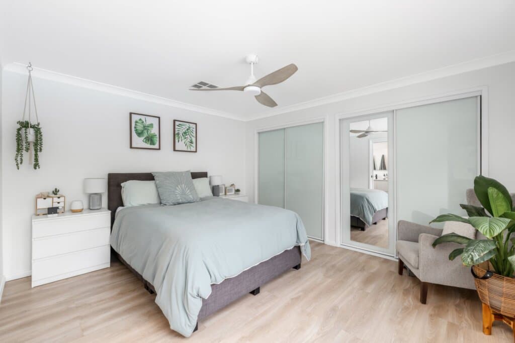 2/4 Heritage Rise, Riverside, Riverside - Thumbnail 7