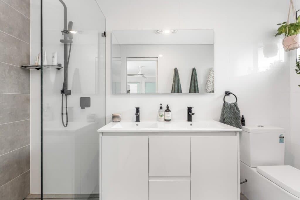 2/4 Heritage Rise, Riverside, Riverside - Thumbnail 8