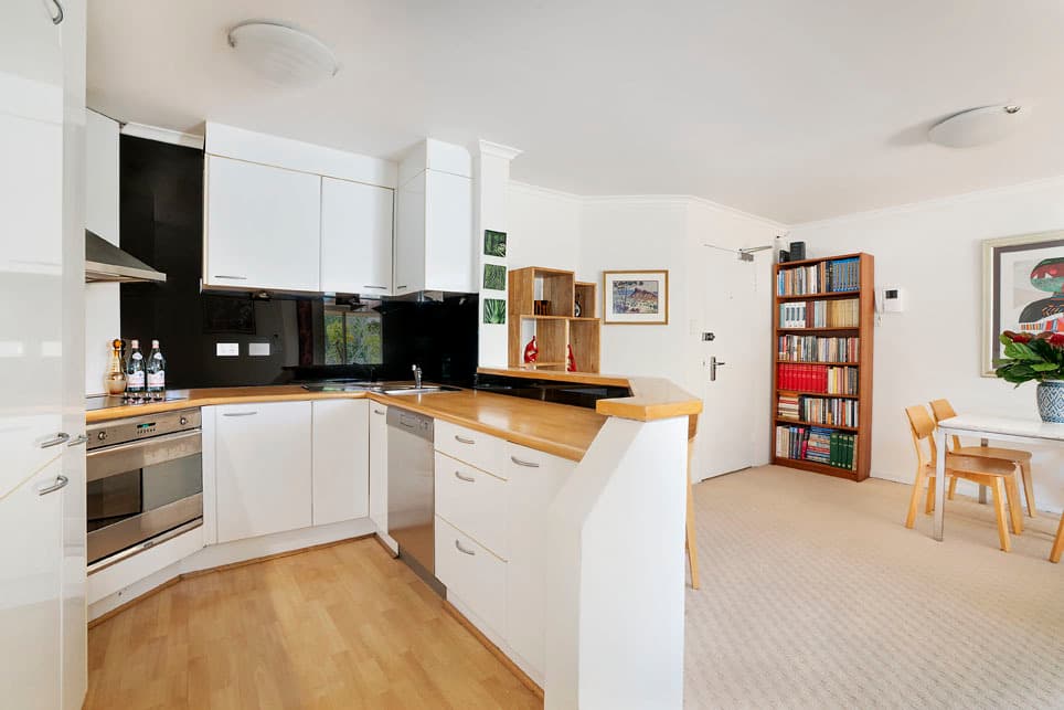 2/98 Fern Street, Randwick, Jindalee - Image 1