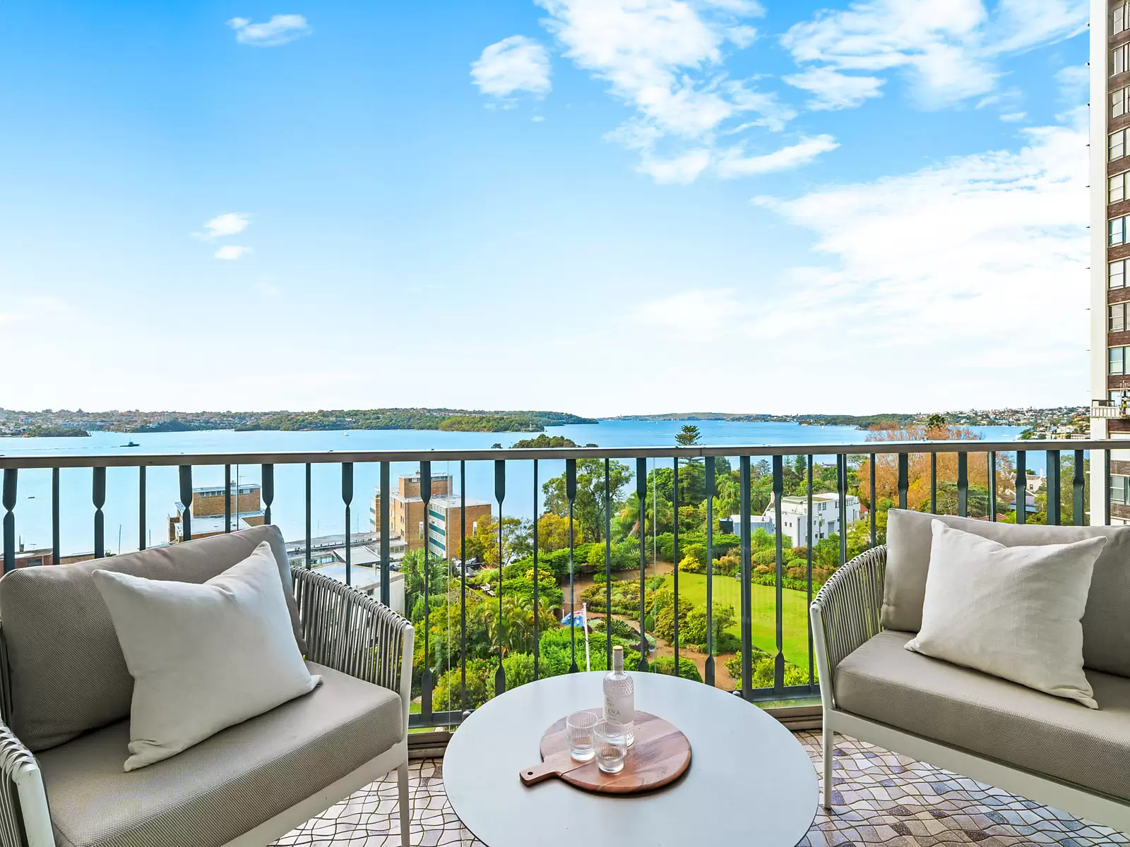 2503E/888 Collins Street, Docklands, VIC, Docklands - Thumbnail 4