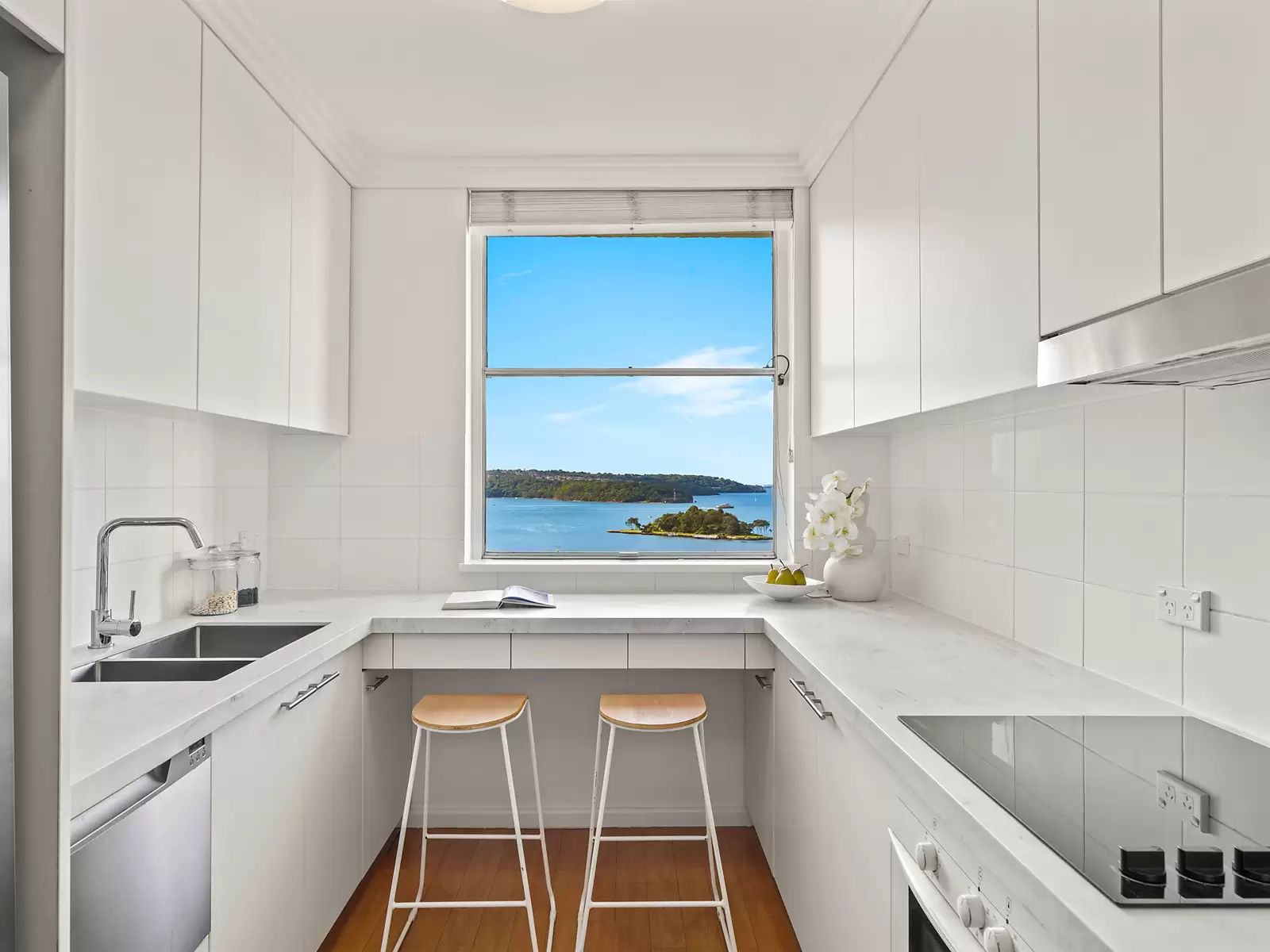 2503E/888 Collins Street, Docklands, VIC, Docklands - Thumbnail 8