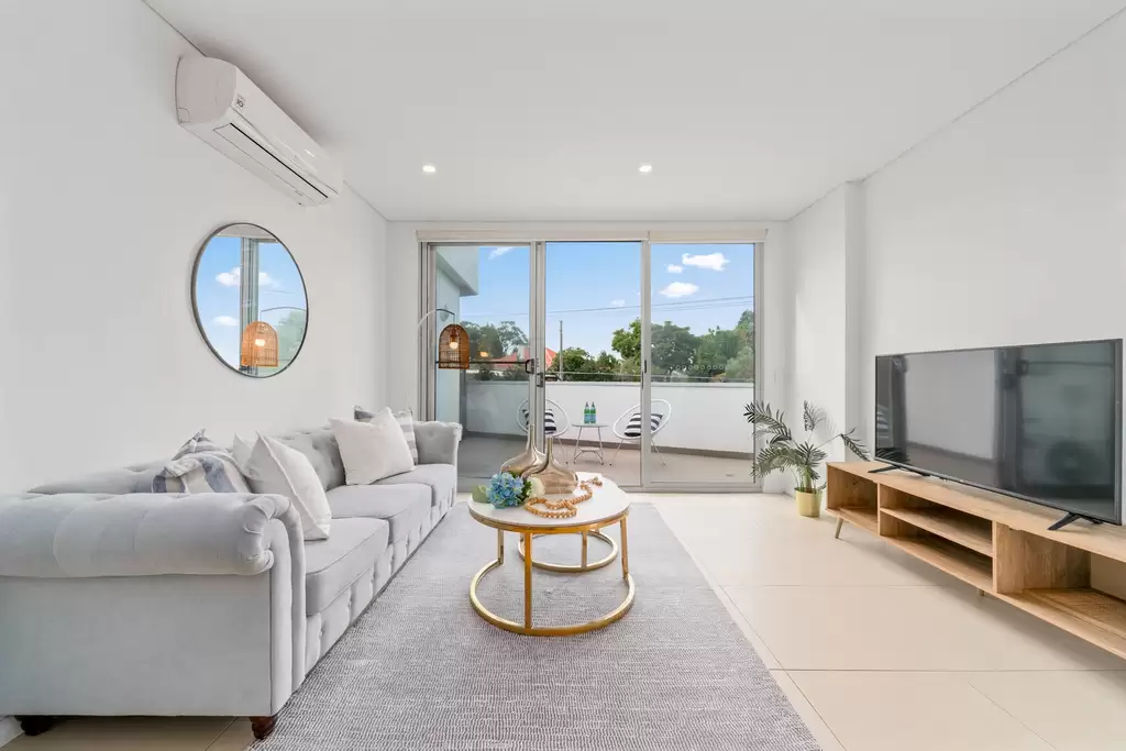 28/1-5 Greenhills Street, Croydon, Koonoomoo - Image 1