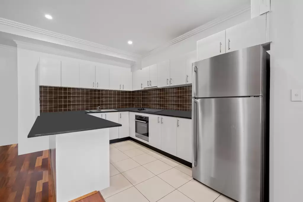 Unit 1, 109-113 Doughan Terrace, Mount Isa, Mount Isa - Thumbnail 2