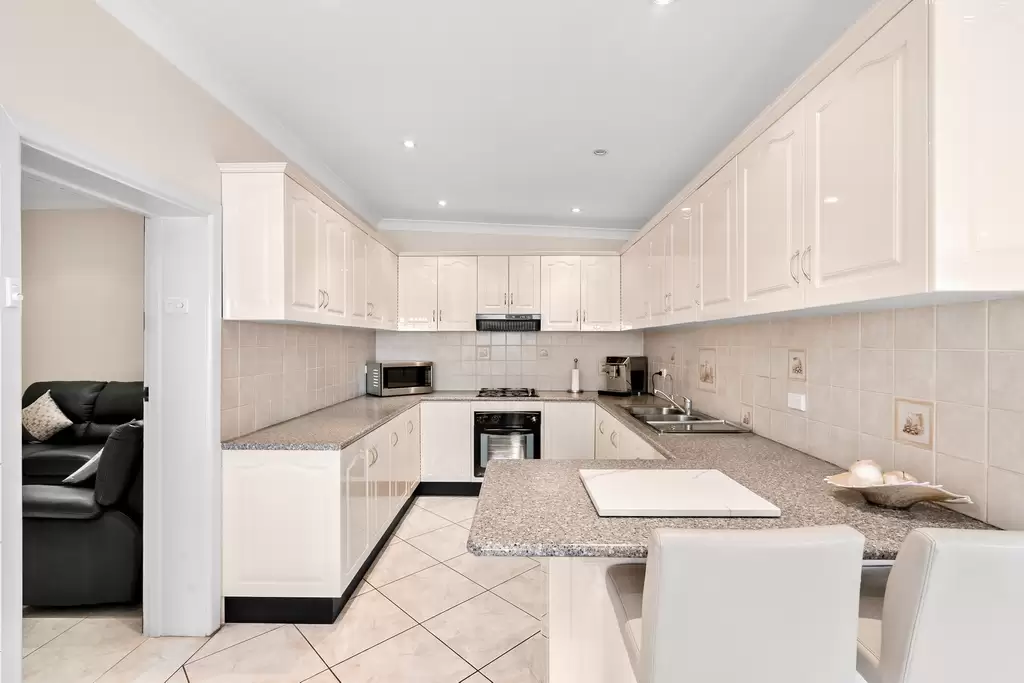 3/40 Grasmere Road, Campsie - Thumbnail 2