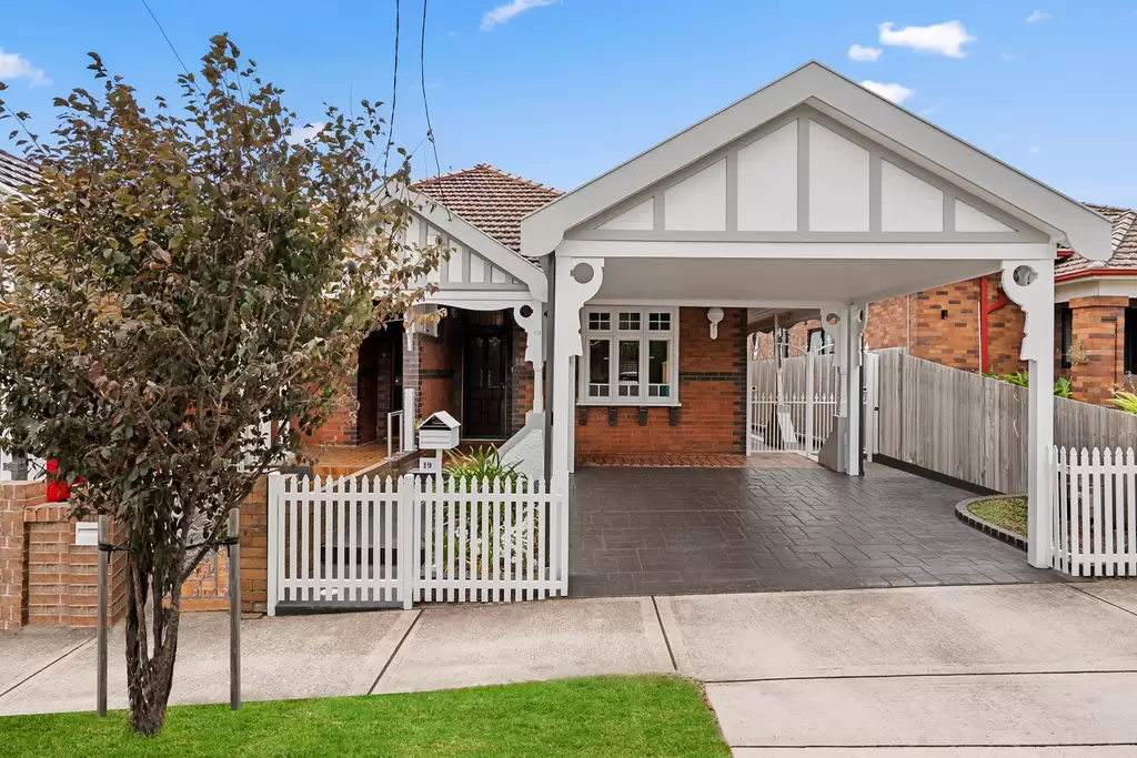 109/186 Campbell  Parade, Bondi Beach, Berrigan - Image 1