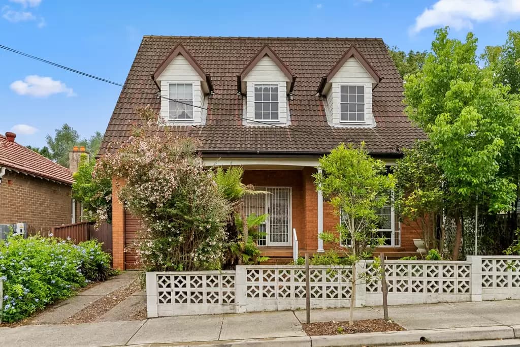 1 Barclay Street, Waverley, Waverley - Image 1