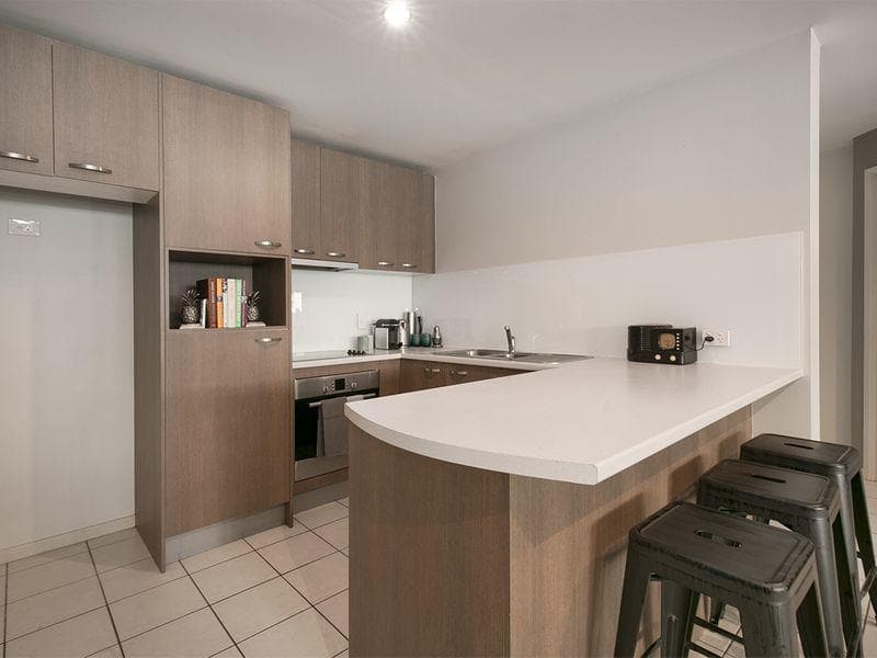 2/45 Railway Avenue, Indooroopilly - Thumbnail 6