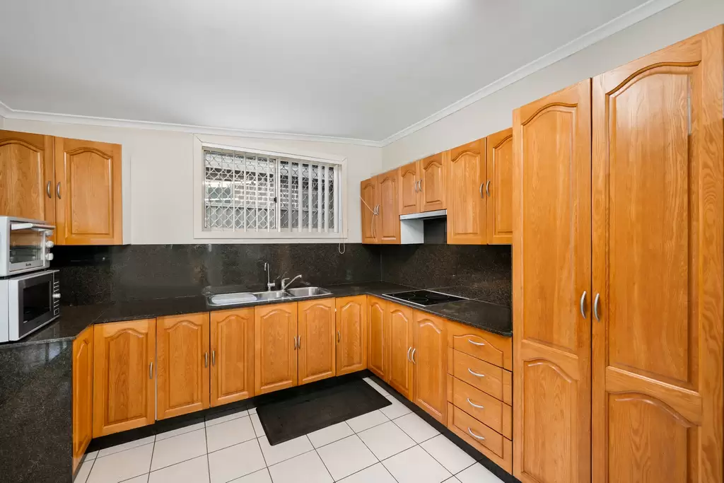 13/242 Ben Boyd Road, Queens Park - Thumbnail 2